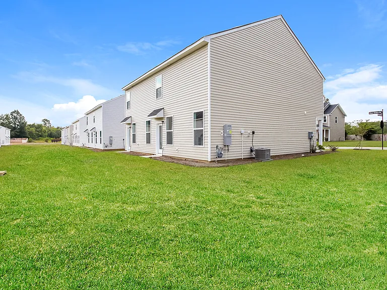 413 Blue Robin Ln — Photo 14