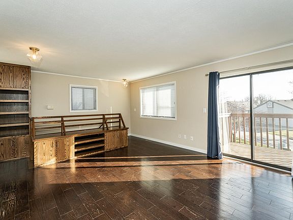 3rd image of 5 Conner Cir SW