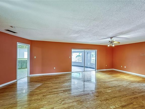 5th image of 5011 Lochinvar