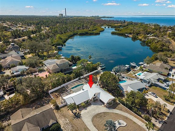 2nd image of 2138 BAYOU DRIVE