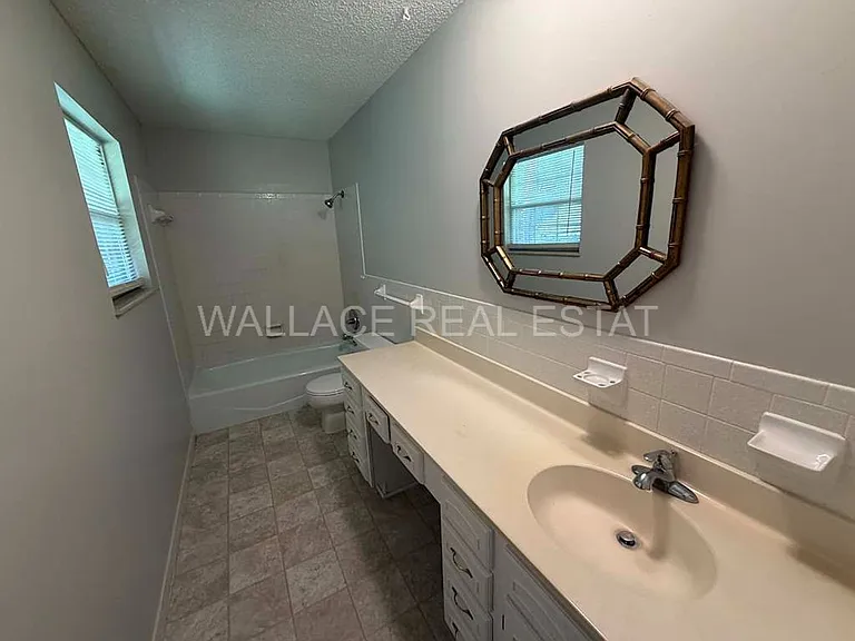 11141 Pleasant Forest Dr — Photo 14