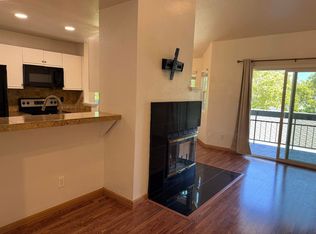 7765 Canyon Meadow Cir APT H, Pleasanton, CA 94588