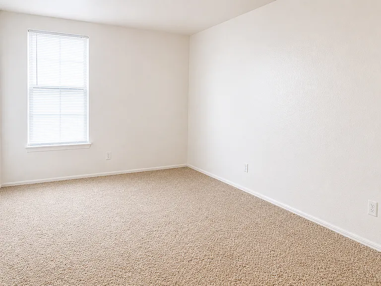 Cape Cod Apartments — Photo 14