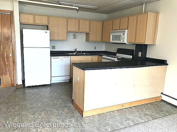 3rd image of 2125 W Kilbourn Ave #7253814