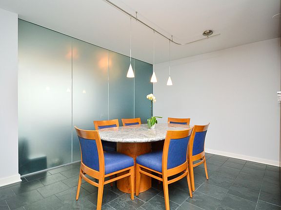 2nd image of 330 W Diversey Pkwy #2308-09