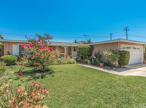 2nd image of 3101 W Teranimar Dr