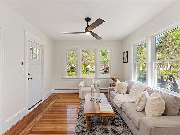 5th image of 22 Viola Ave