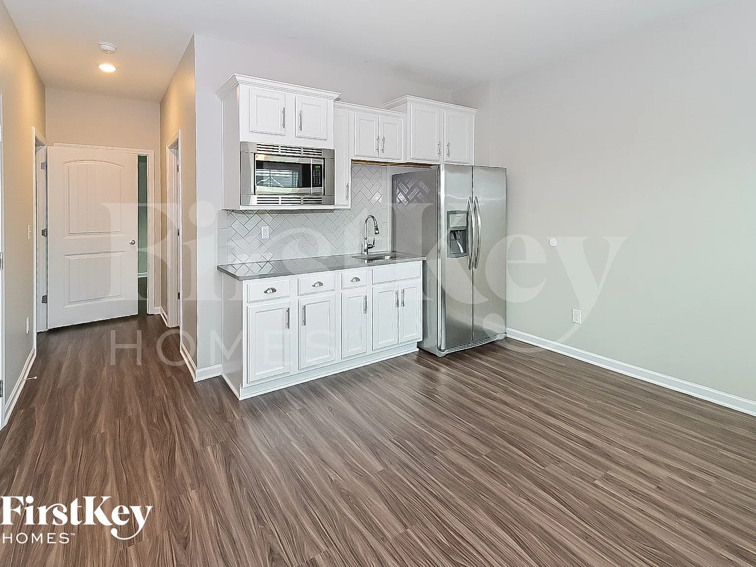 4 bed, 3.0 bath, 2141 sqft, $2,415 — Photo 4