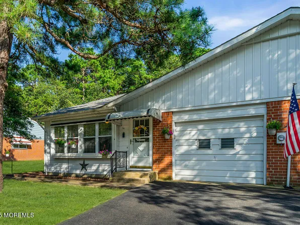 11 Valley Forge #A, Whiting, NJ 08759