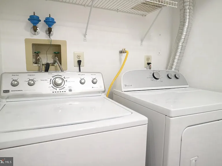 2406 Brookhaven Dr — Photo 17