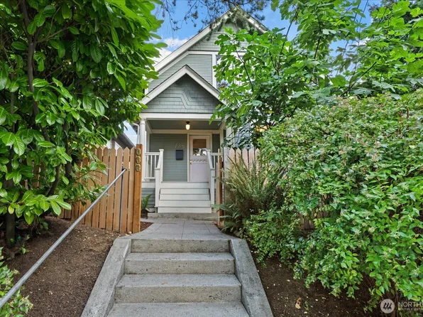 734 N 75th Street, Seattle, WA 98103