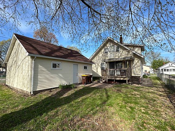 2nd image of 126 N Henrietta Ave