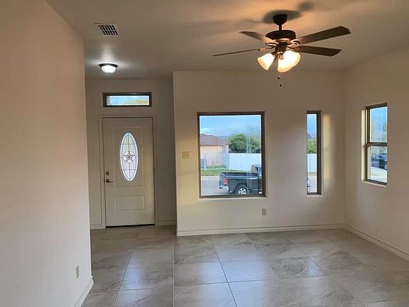4th image of 209 Malaga Dr