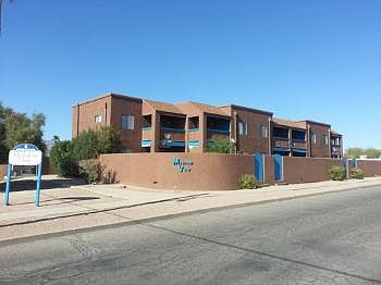 1st image of 601 E Lee St APT 15