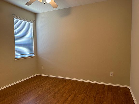 4th image of 3108 Deleon Dr