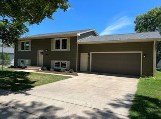 1043 N 31st St, Fort Dodge, IA 50501