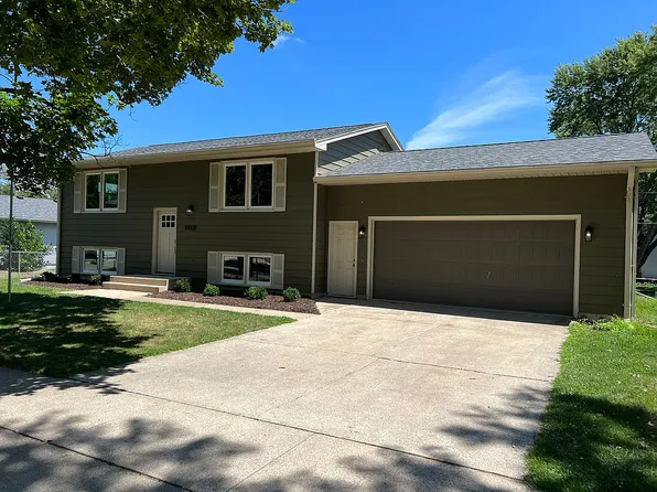 1043 N 31st St, Fort Dodge, IA 50501