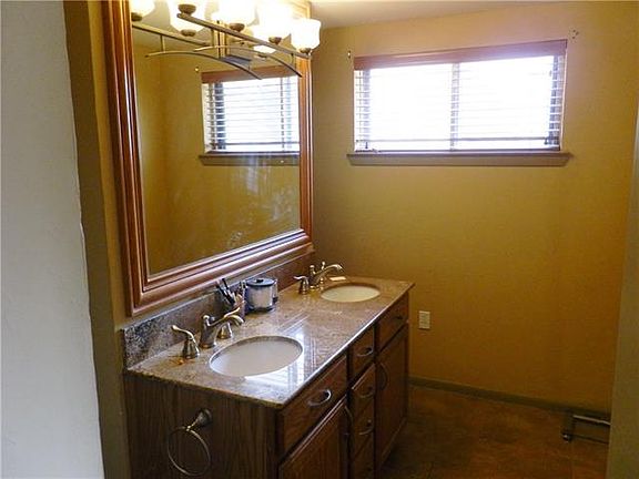 3rd image of 2106 Flat Creek Dr