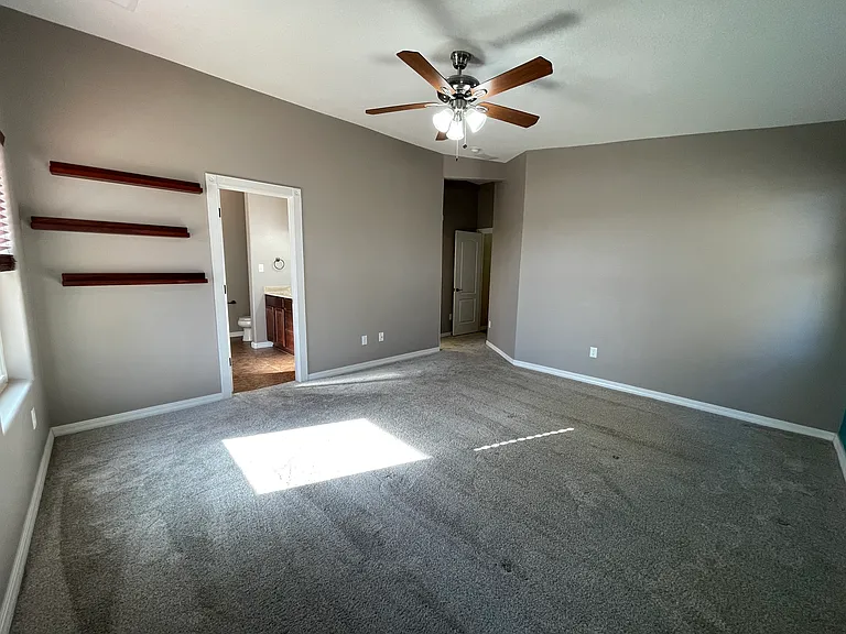 529 Minturn Ct NE — Photo 18