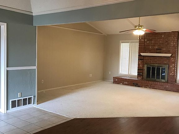 5th image of 8112 Topeka Ave