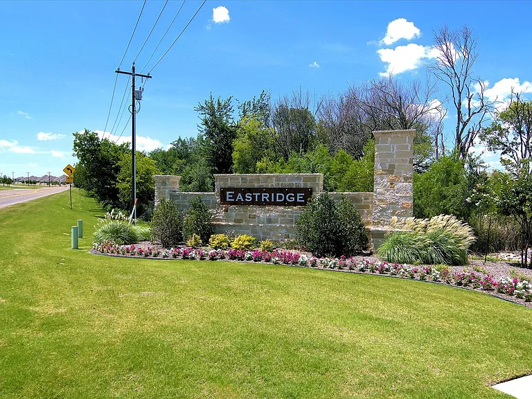 1404 Bridgestone Dr — Photo 28