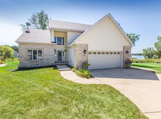 1104 Country Club Dr, Crown Point, IN
