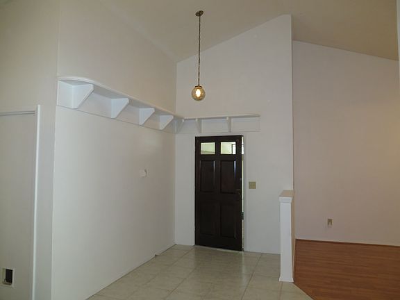 4th image of 5908 Birchwood Dr