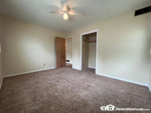 303 S Madison St Unit 12, Prairie City, IA 50228