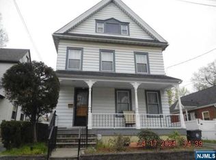 11 Cottage Pl, Englewood, NJ 07631