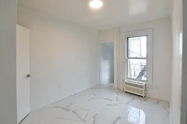 Rented by The Agency | media 9