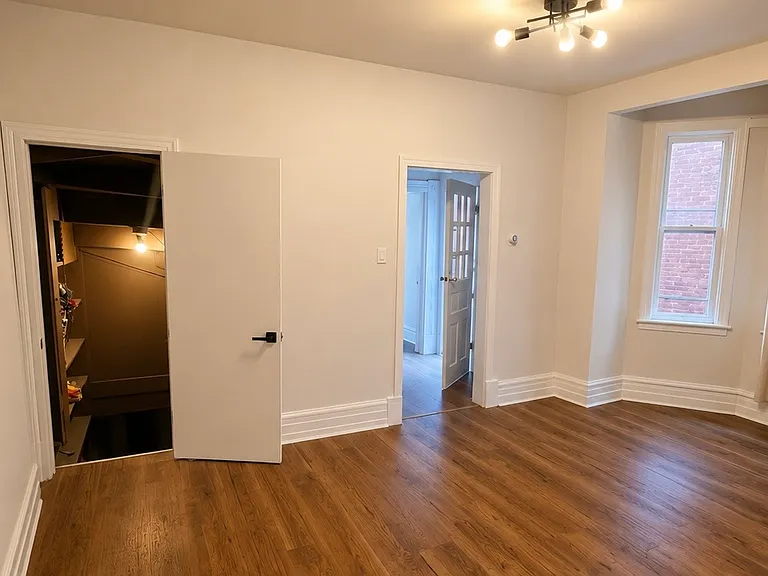 430 Orchard Pl — Photo 5