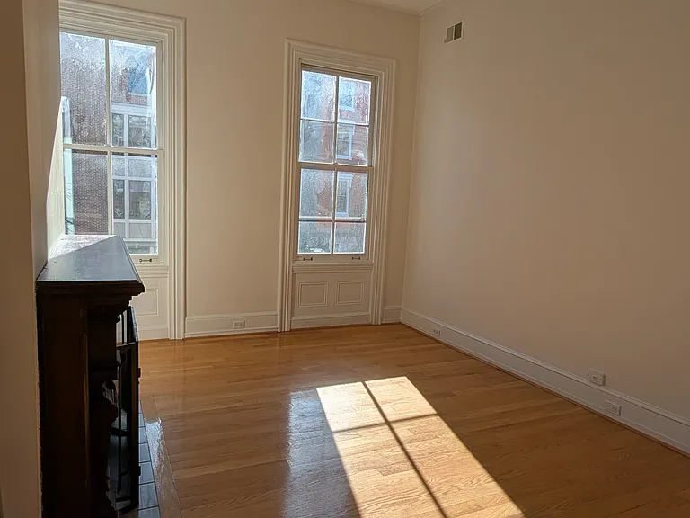 1503 Green St #4 — Photo 10