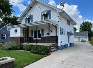 524 W McKinley Ave, Little Chute, WI 54140