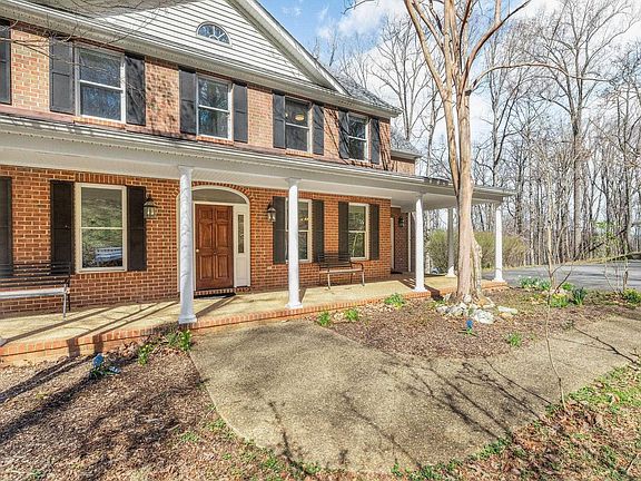 4th image of 3655 Raleigh Mountain Trl