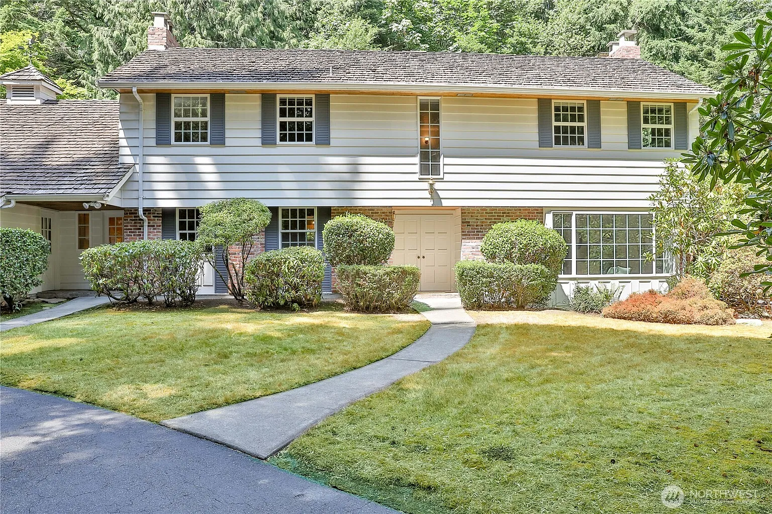 10915 N Deer Drive photo 1