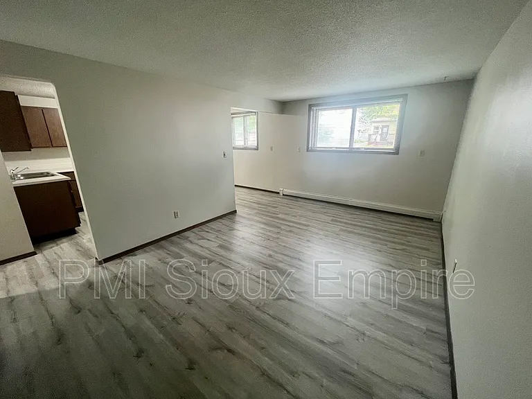 116 S Garfield Ave #13 — Photo 2