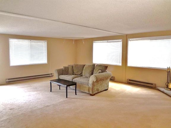 3rd image of 359 Snahapish Ave SE