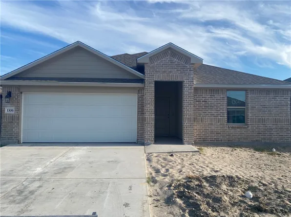 1306 Choctaw Rd, Sinton, TX 78387
