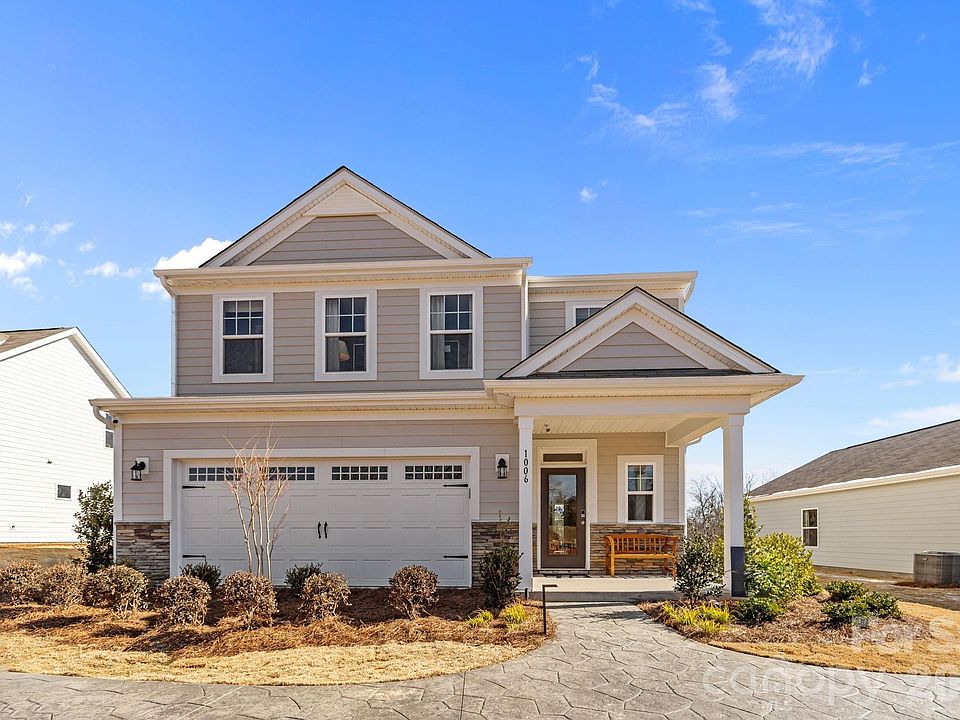 1st image of 1039 Rocking Horse Rd