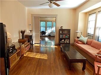 4th image of 429 W 59th Ter