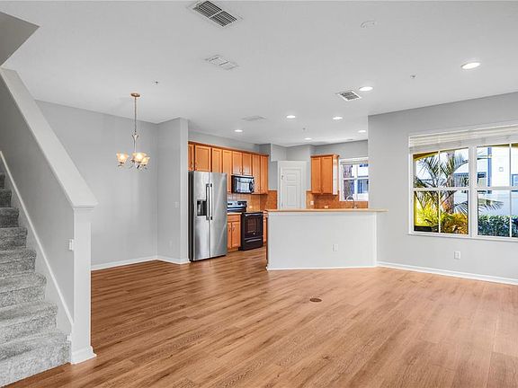 4th image of 4940 Luge Ln