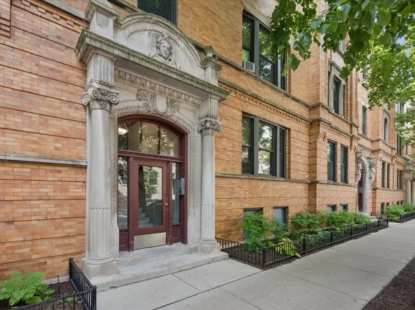 521 W Surf St #3, Chicago, IL 60657