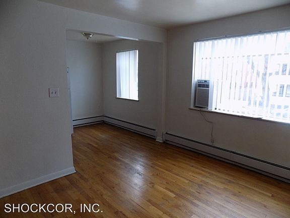 2nd image of 1350 Columbine St APT 7