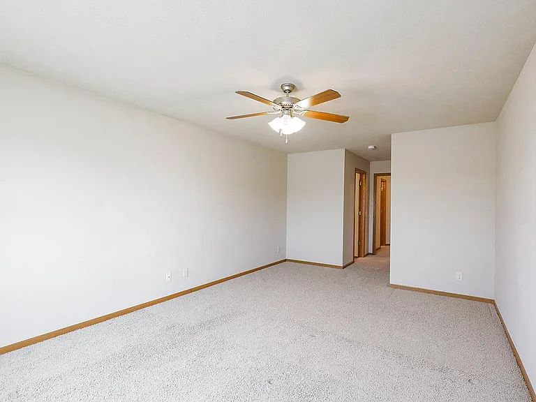 6148 Oakley St — Photo 29