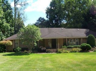 5051 Greenbrier Dr, Girard, OH