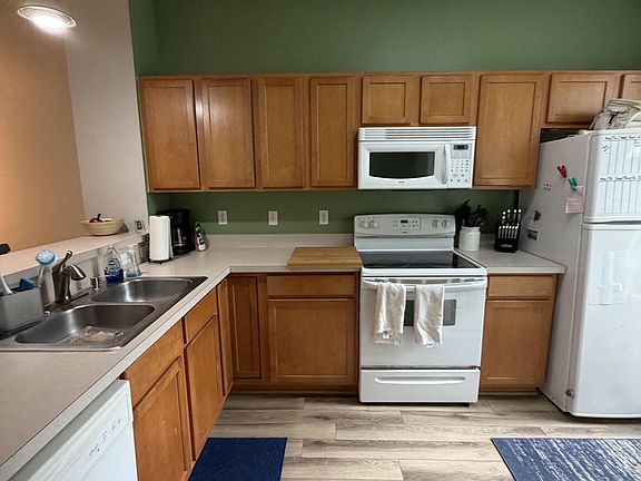 2nd image of 867 NW 21ST Avenue
