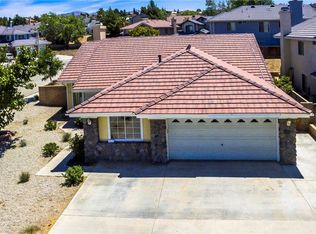 3048 Shale Rd, Palmdale, CA 93550