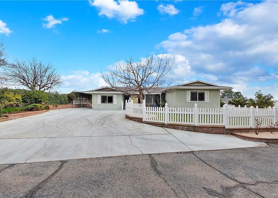 1st image of 9678 Avenida San Timoteo