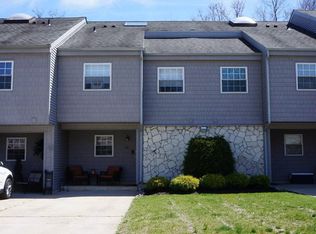 54 Harbor Dr, Hammonton, NJ 08037