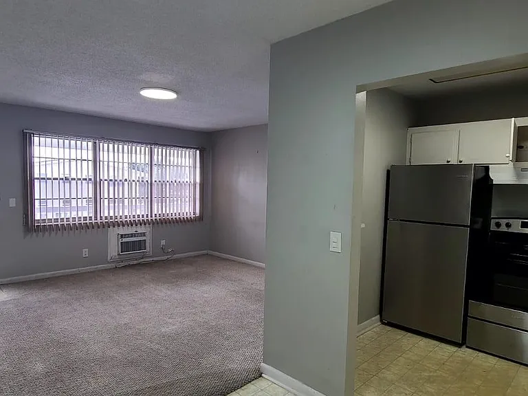 92 Berkshire E #92-D — Photo 5